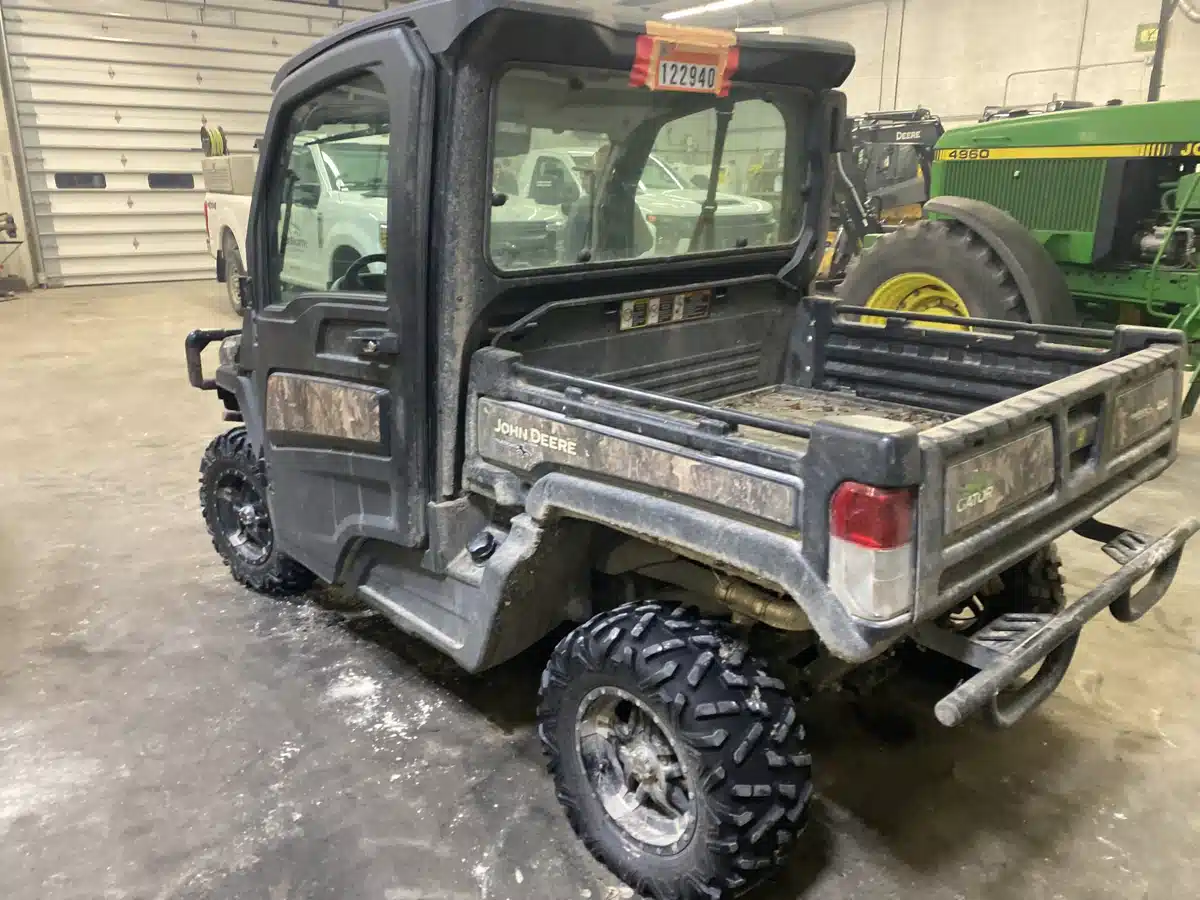 2021 John Deere XUV 835R Utility Vehicle