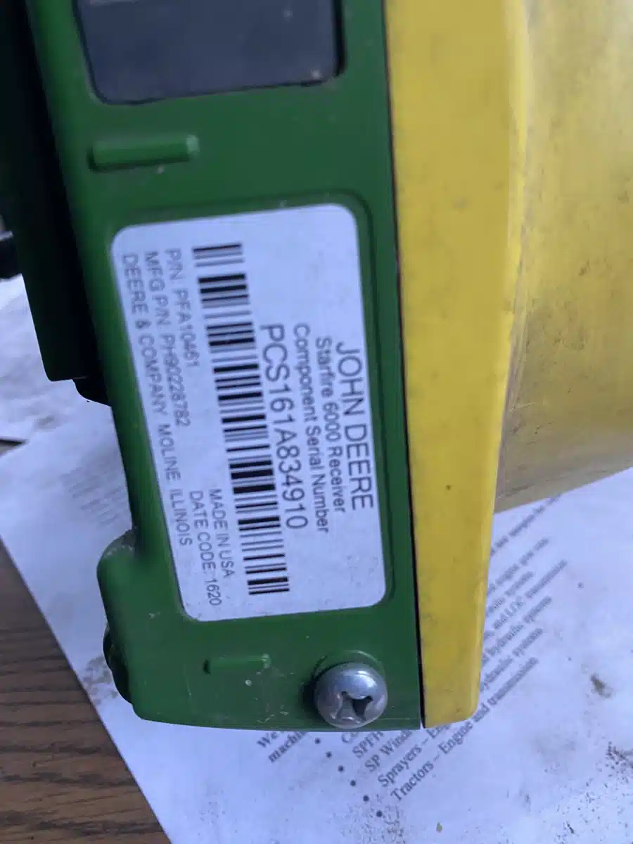 Gallery image 2 for 2016 John Deere STARFIRE 6000 Guidance System