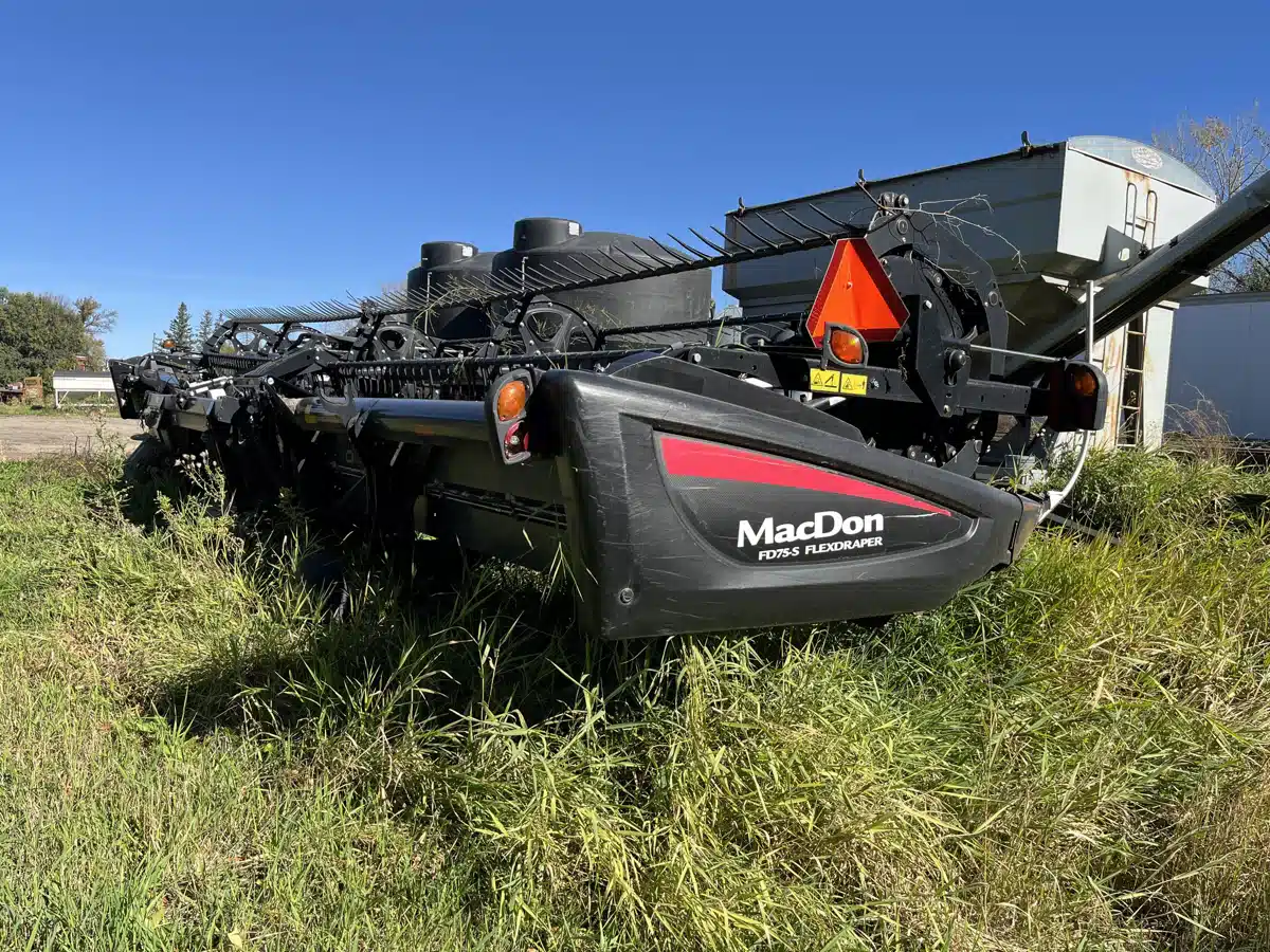 2017 MacDon FD75 Header - Flex Draper