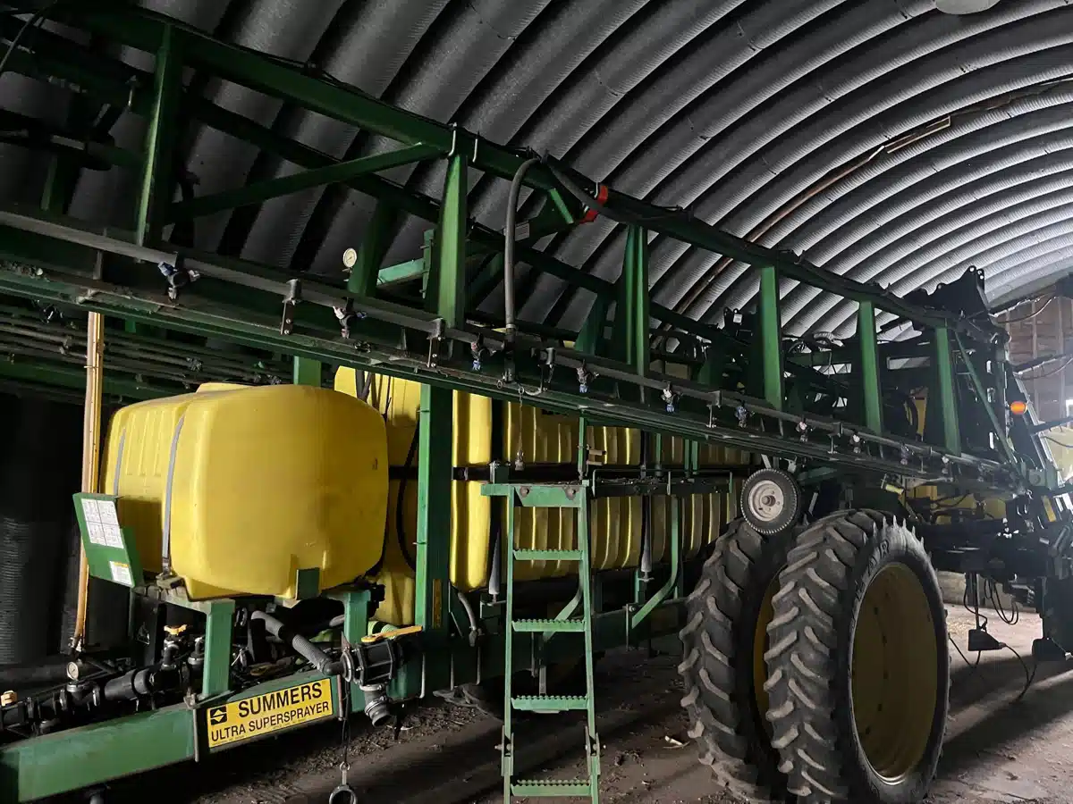 2009 Summers Mfg 132 Ultra Sprayer - Pull Type