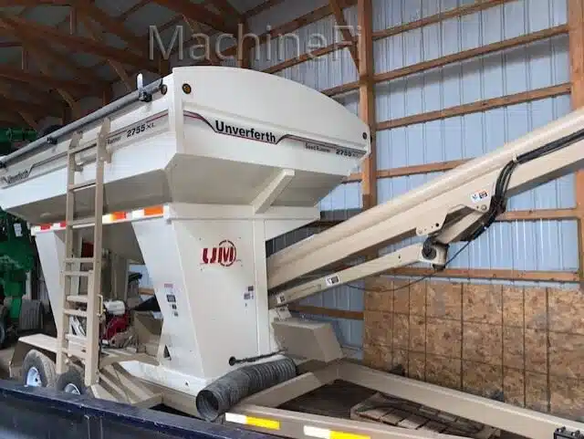 Gallery image 1 for 2022 Unverferth 2755XL Seed Tender
