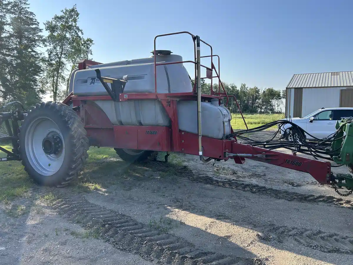 Gallery image 2 for 2017 Top Air TA1600 Sprayer - Pull Type