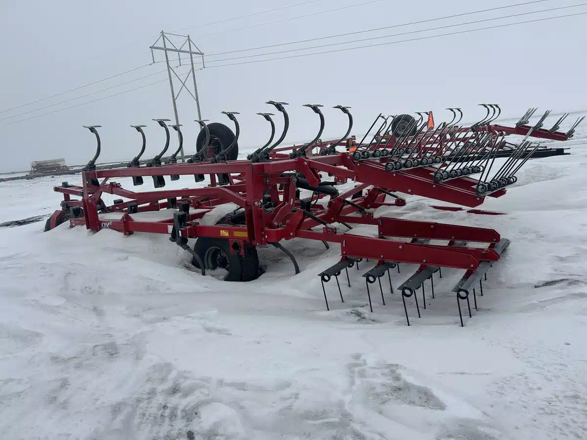 2015 Wil-Rich QX2 Cultivator