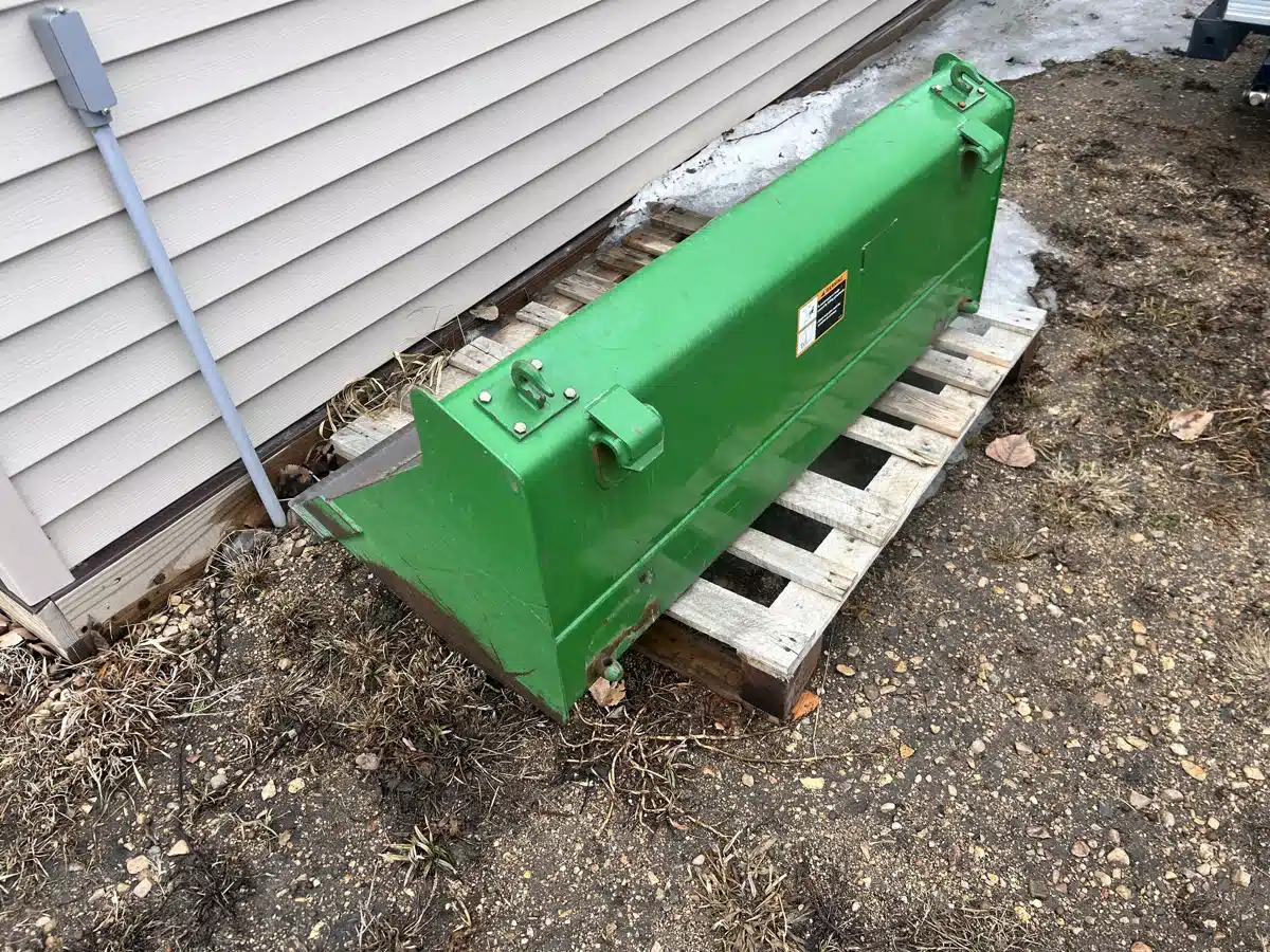 Gallery image 2 for 2013 John Deere 1025R Tractor