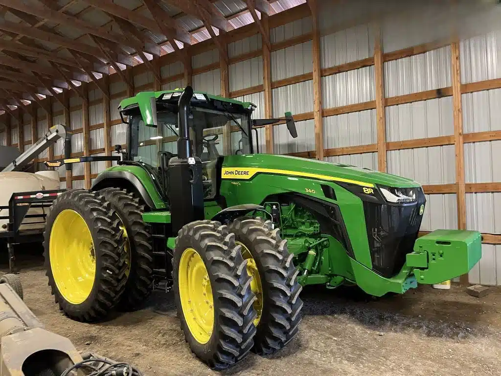 Photo de la Galerie 2 pour 2024 John Deere 8R 340 Tracteur