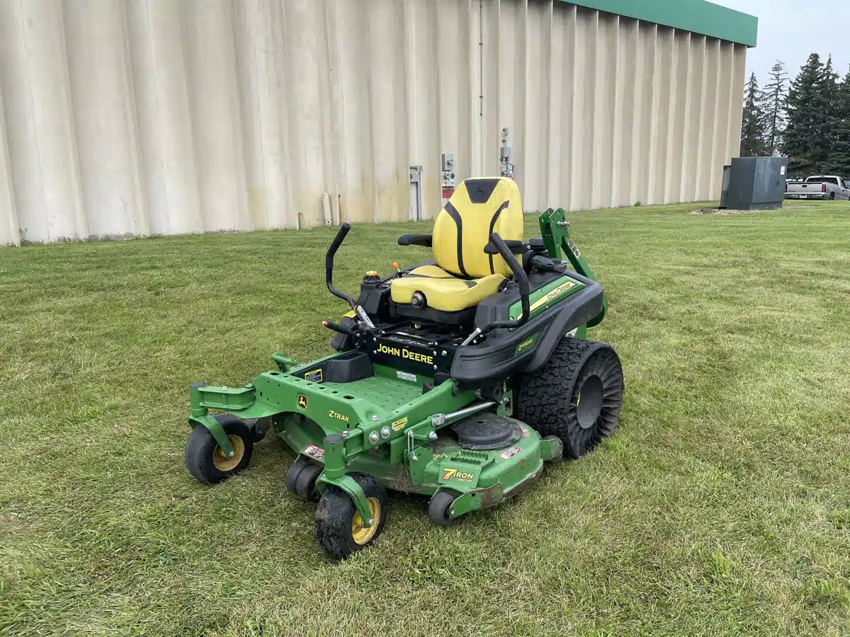 Gallery image 1 for Used 2021 John Deere Z930M Mower - Zero Turn