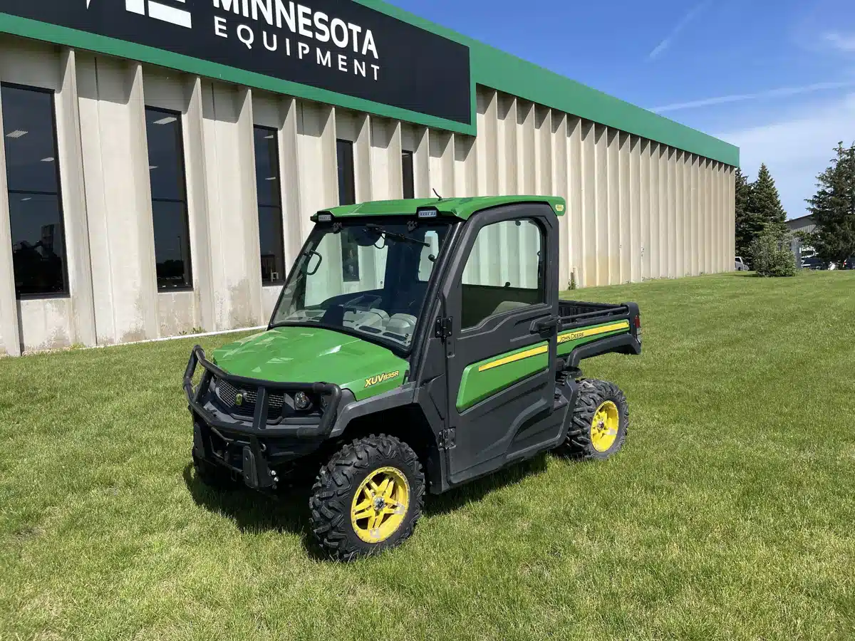 Gallery image 1 for Used 2017 John Deere XUV 835R Utility Vehicle