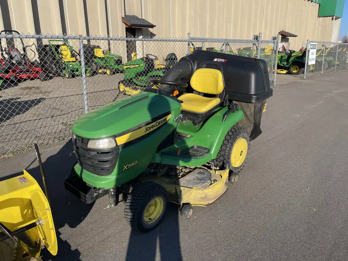 Gallery image 2 for Used 2008 John Deere X540 Lawn Tractor