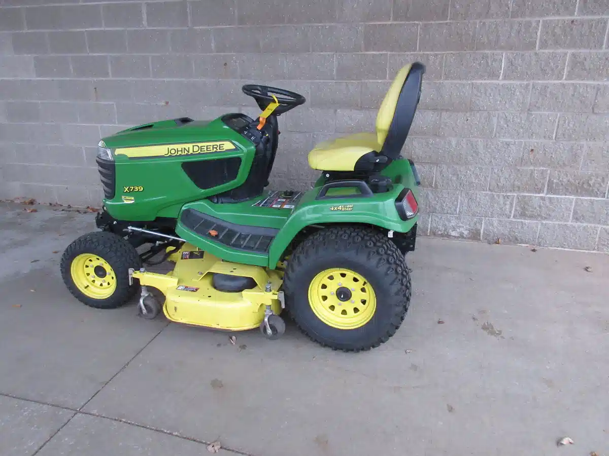 Gallery image 2 for Used 2013 John Deere X739 Lawn Tractor