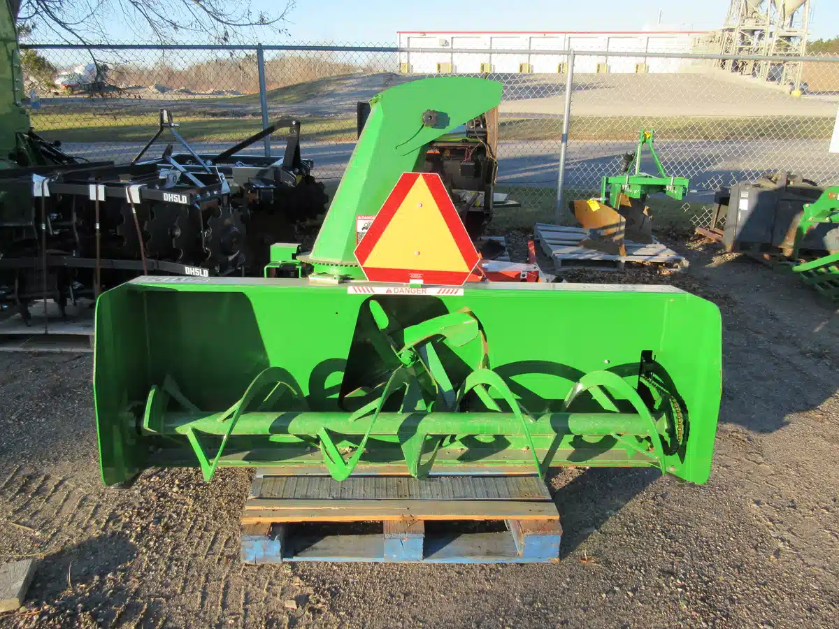 Gallery image 1 for Used 2019 John Deere SB1174 Snow Blower