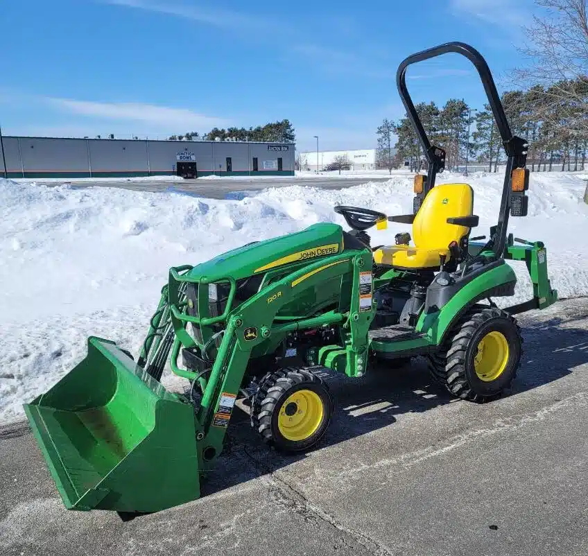 Gallery image 1 for Used 2021 John Deere 1025R Tractor
