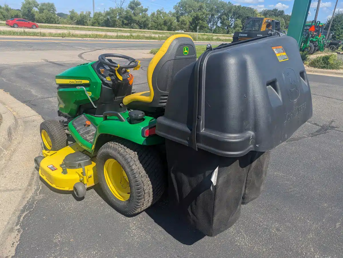 Gallery image 2 for Used 2017 John Deere X590 Lawn Tractor