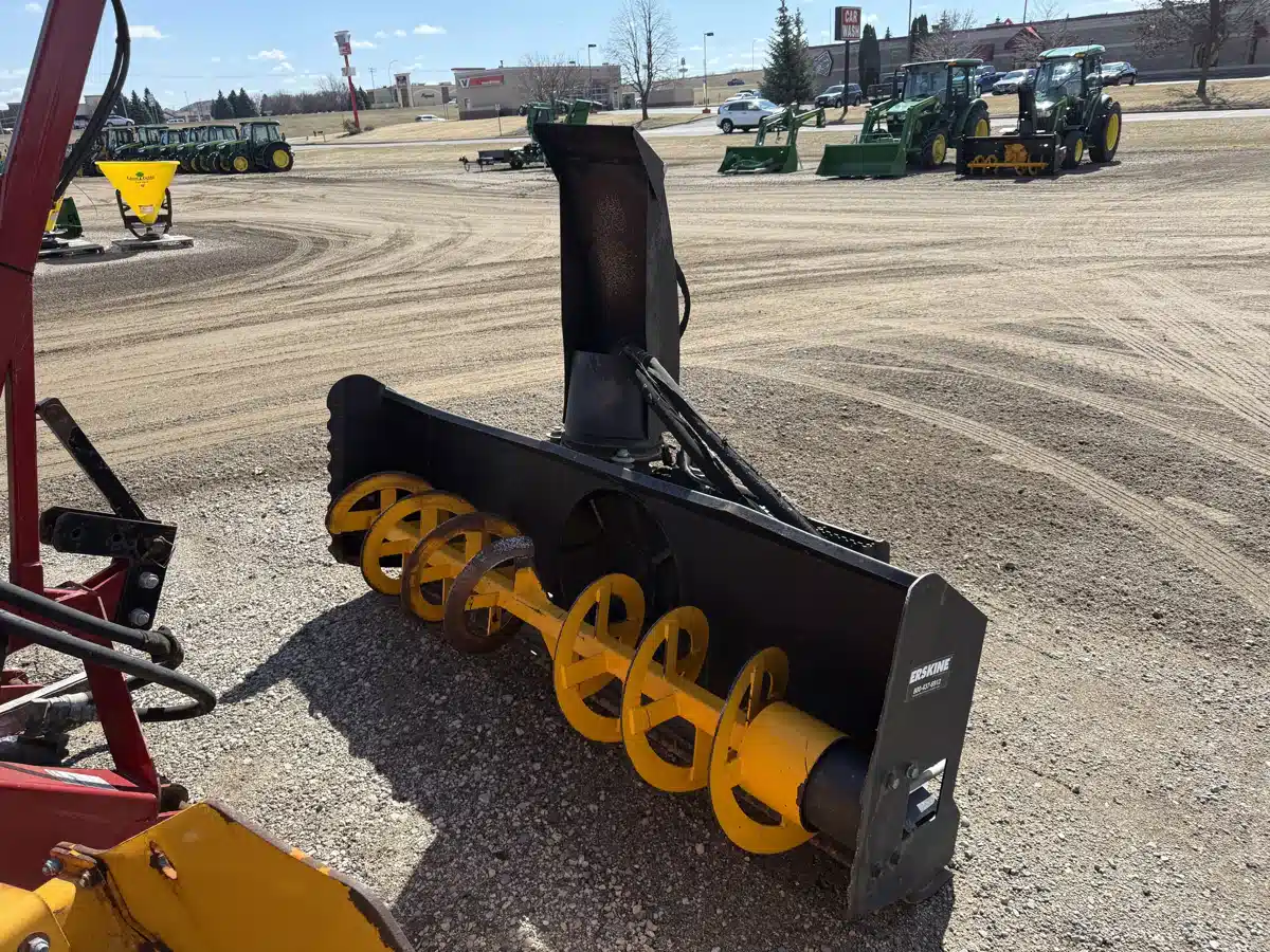 Gallery image 1 for Used Erskine 84" SNOWBLOWER Attachment