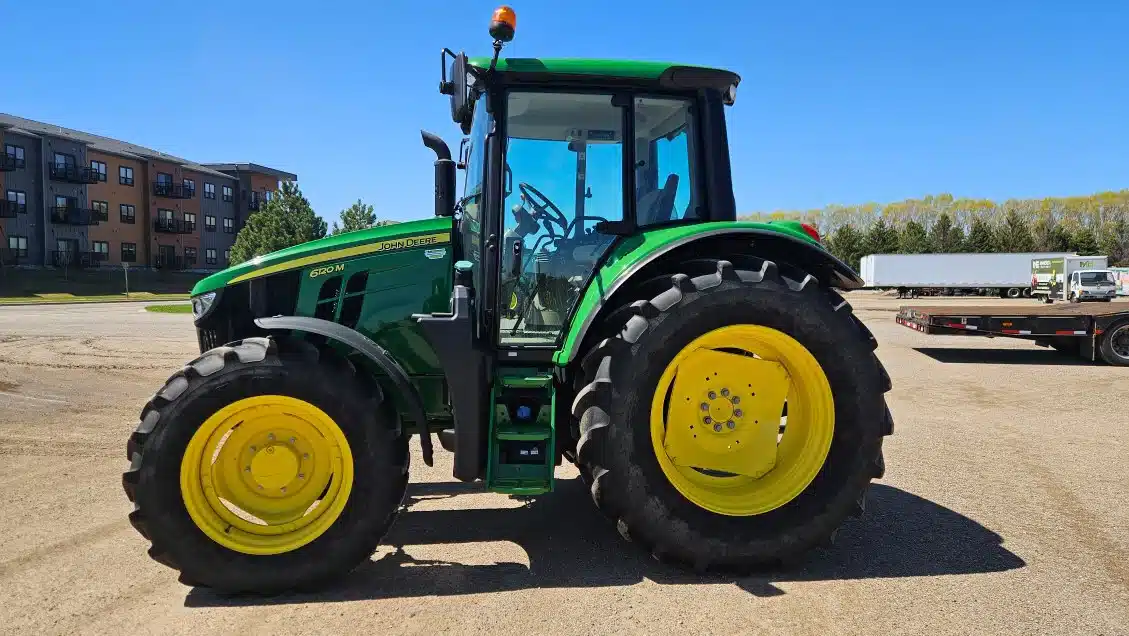 Gallery image 1 for Used 2022 John Deere 6120M Tractor