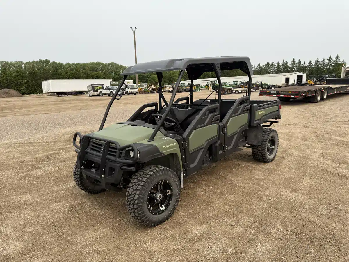 Gallery image 2 for Used 2023 John Deere XUV 825M S4 Utility Vehicle