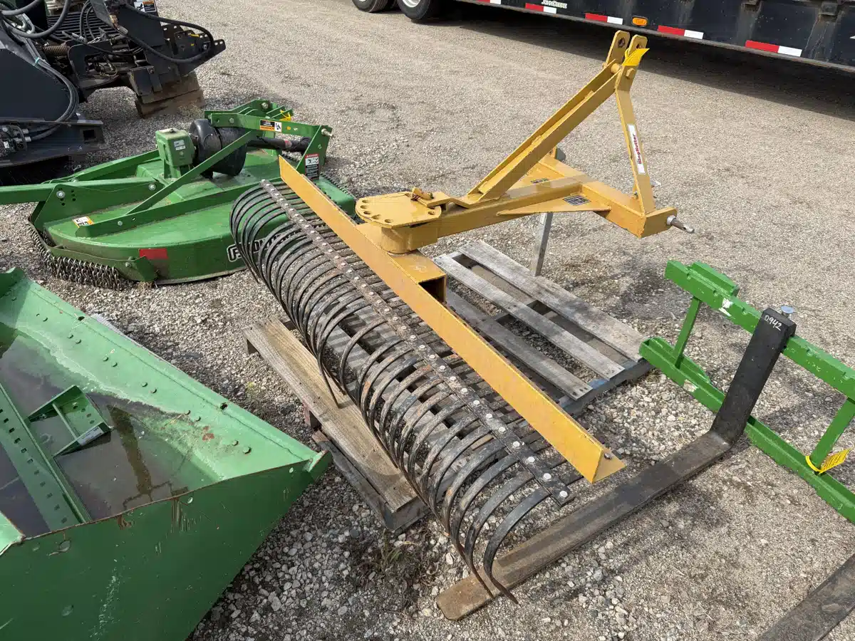 Gallery image 2 for Used KingKutter TYR-72 Attachment