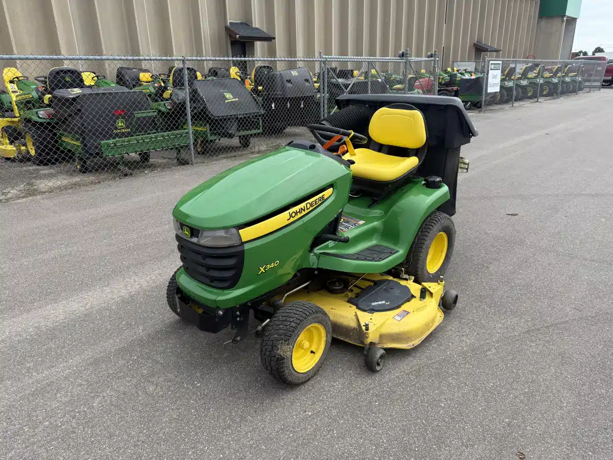 Gallery image 2 for Used 2009 John Deere X340 Lawn Tractor