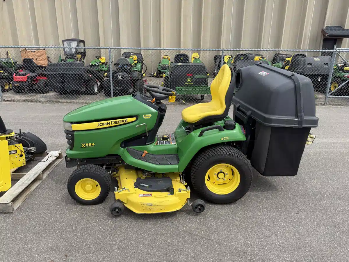 Gallery image 2 for Used 2012 John Deere X534 Lawn Tractor