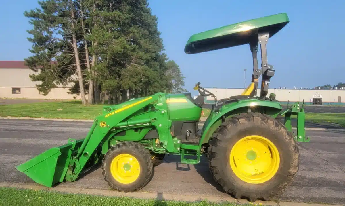 Gallery image 1 for Used 2018 John Deere 4066R Tractor