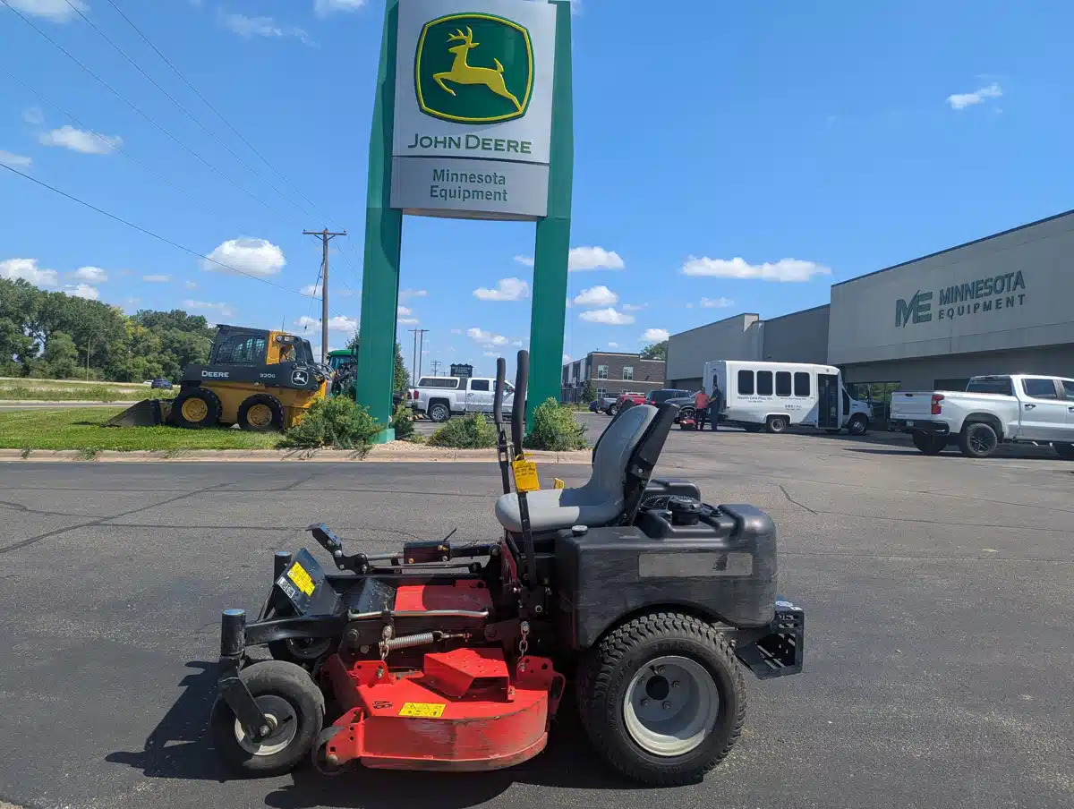 Gallery image 1 for Used 2014 Gravely 991082 ZTHD-48 Mower - Zero Turn