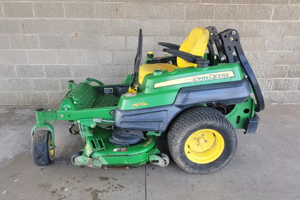 Gallery image 1 for Used 2010 John Deere Z920A Mower - Zero Turn
