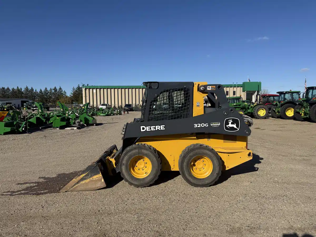 Gallery image 1 for Used 2020 John Deere 320G Skid Steer