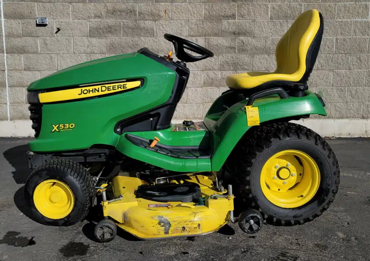 Gallery image 1 for Used 2013 John Deere X530 Lawn Tractor
