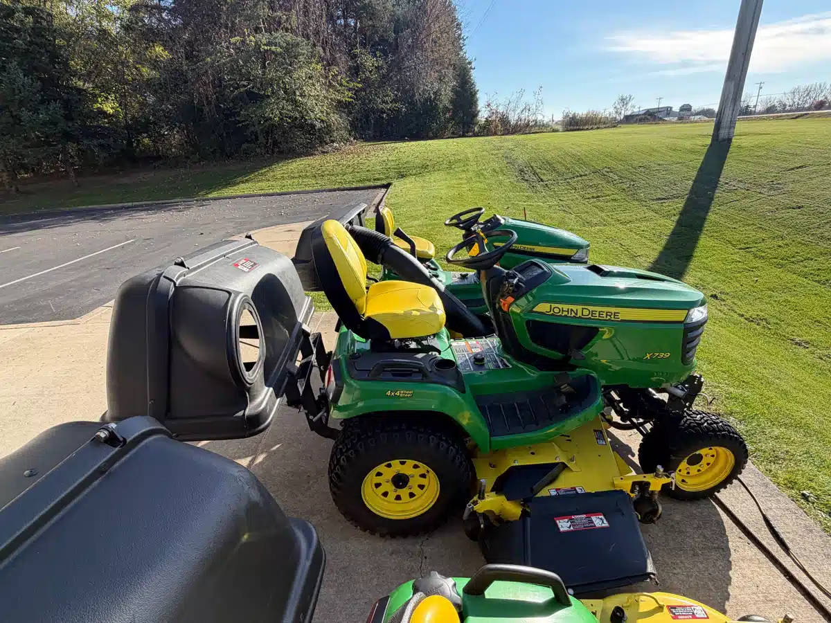 Used 2016 John Deere X739 Lawn Tractor