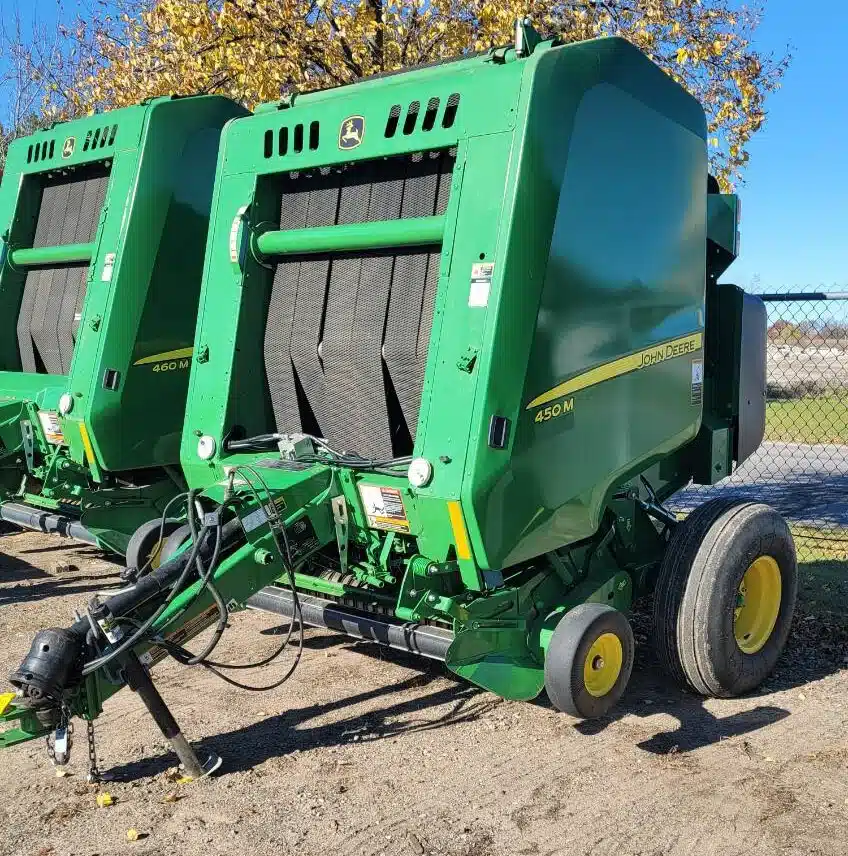 Gallery image 1 for Used 2018 John Deere 450M Round Baler