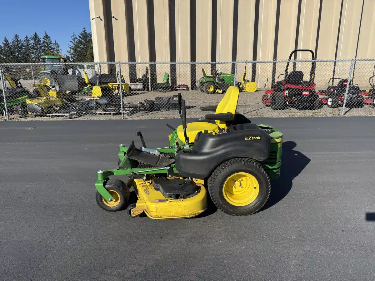 Gallery image 1 for Used 2015 John Deere Z625 Mower - Zero Turn