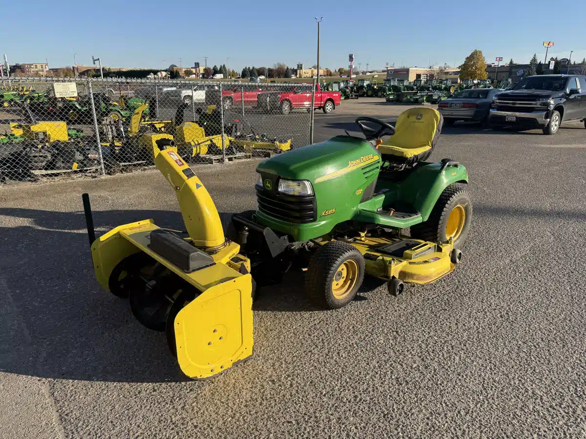 Gallery image 2 for Used 2002 John Deere X585 Lawn Tractor