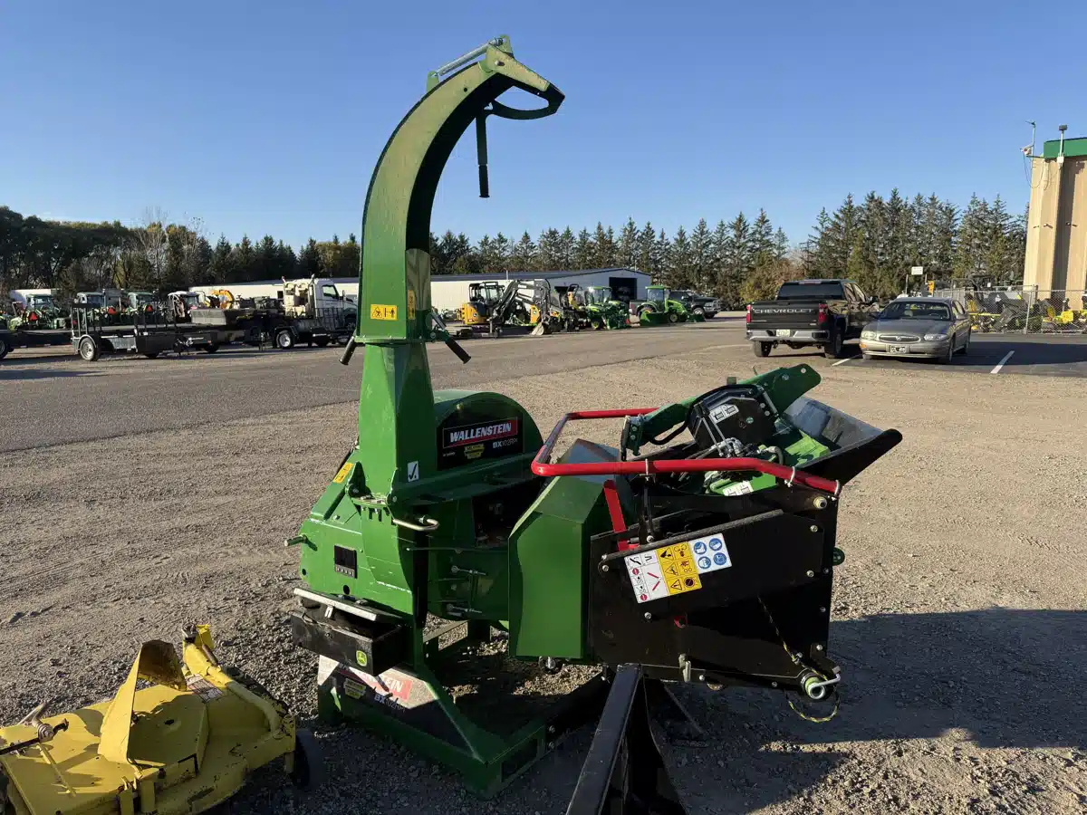 Gallery image 2 for 2020 Wallenstein BX102R Wood Chipper