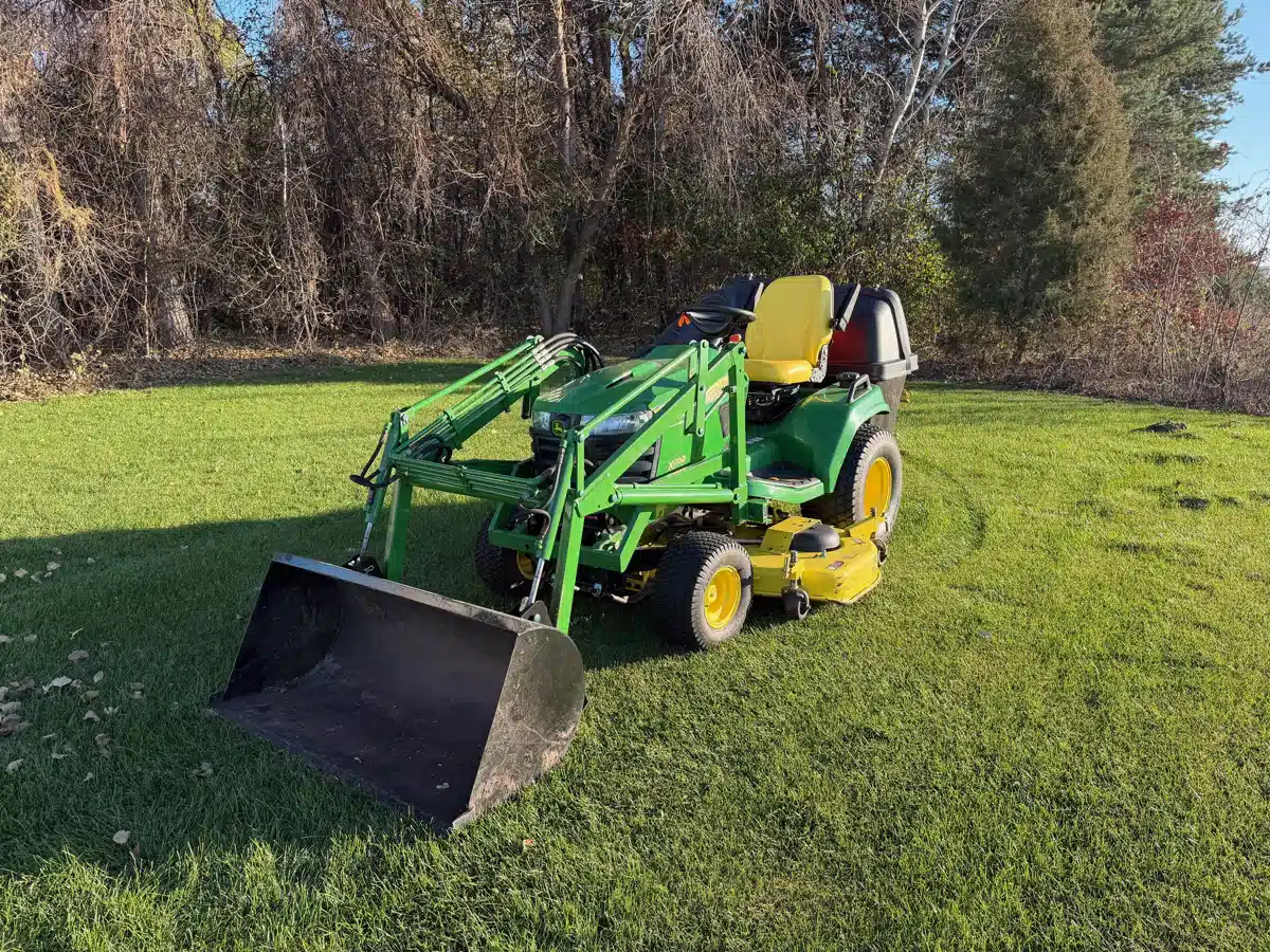 Gallery image 2 for Used 2013 John Deere X710 Lawn Tractor