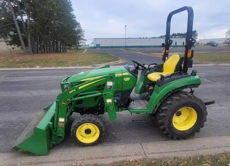 Used 2020 John Deere 2032R Tractor