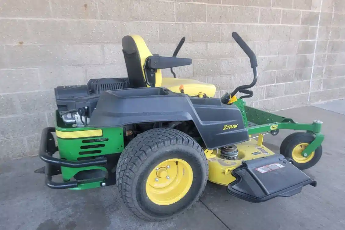 Gallery image 2 for Used 2017 John Deere Z535M Mower - Zero Turn