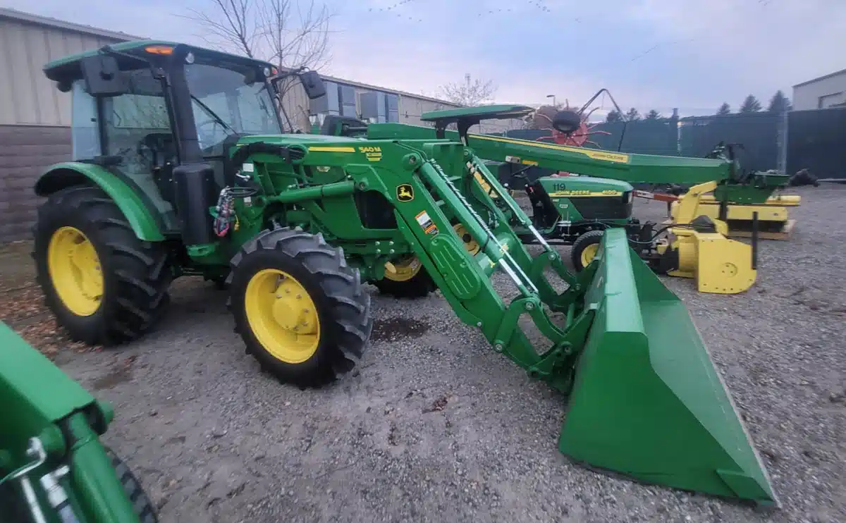 Gallery image 2 for Used 2021 John Deere B5100E Tractor