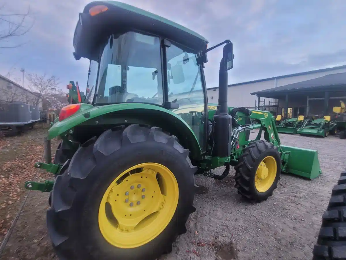 Gallery image 1 for Used 2021 John Deere B5100E Tractor