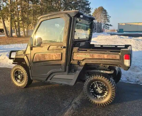 Gallery image 2 for Used 2021 John Deere XUV 835R Utility Vehicle