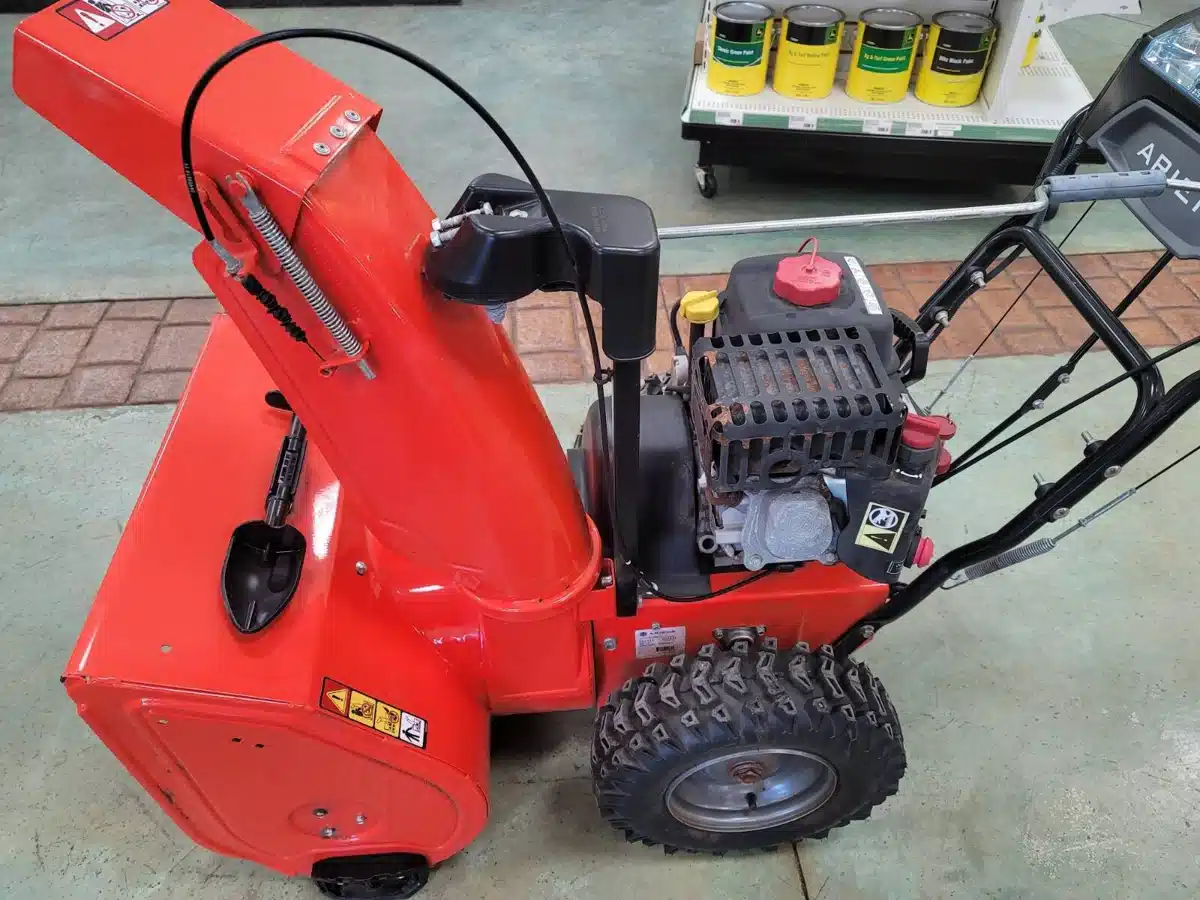 Used 2018 Ariens DELUXE 24 Snow Blower