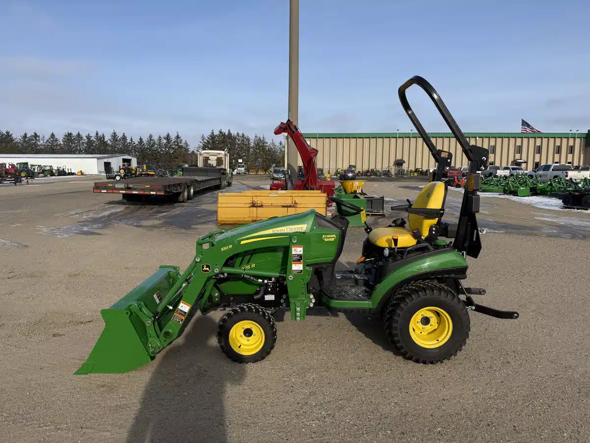Gallery image 1 for Used 2024 John Deere 1025R Tractor