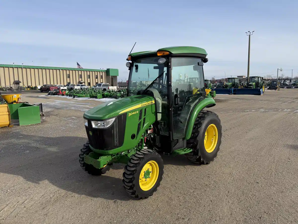Gallery image 2 for Used 2022 John Deere 3046R Tractor