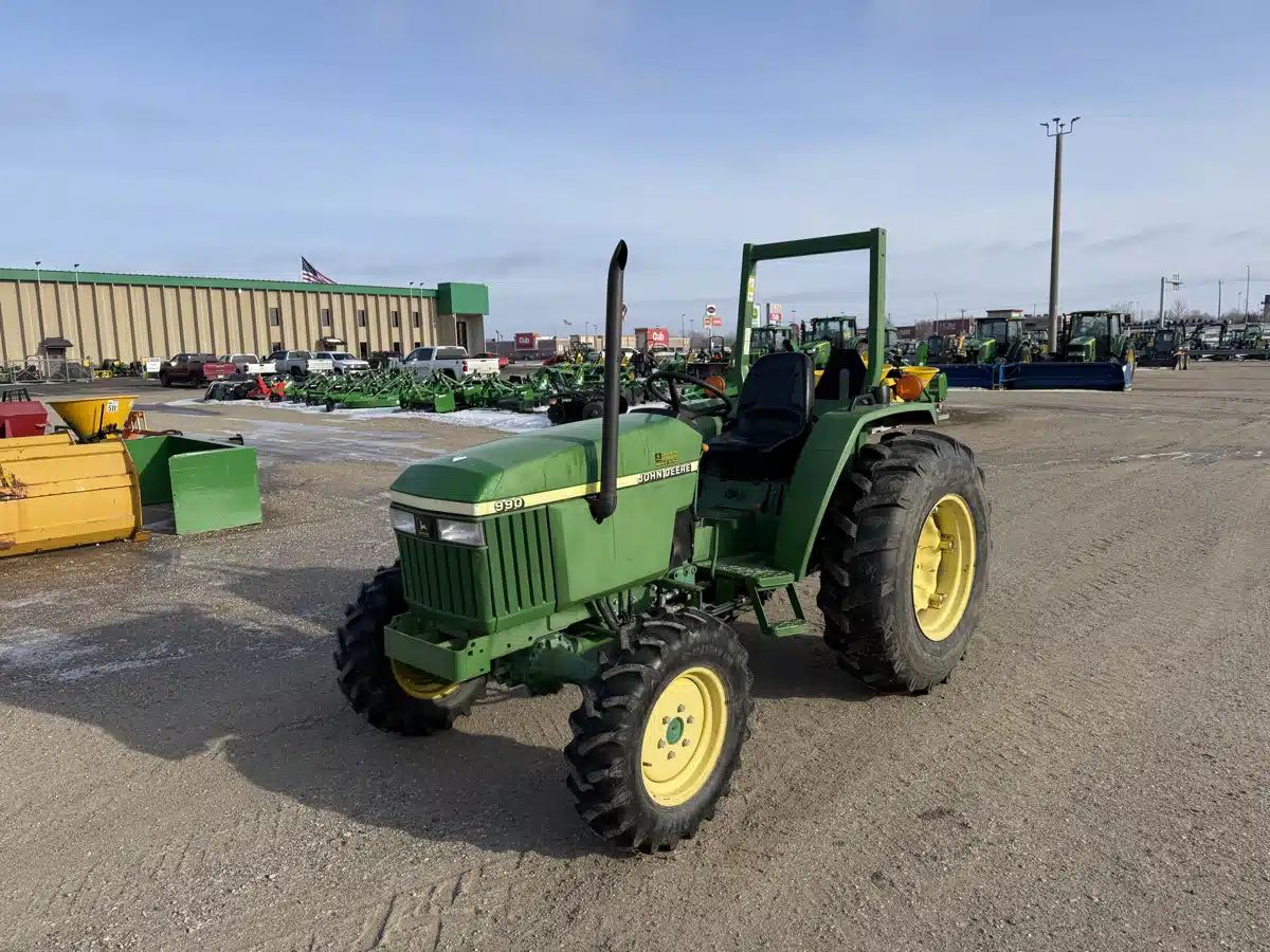 Gallery image 2 for Used 2003 John Deere 990 Tractor