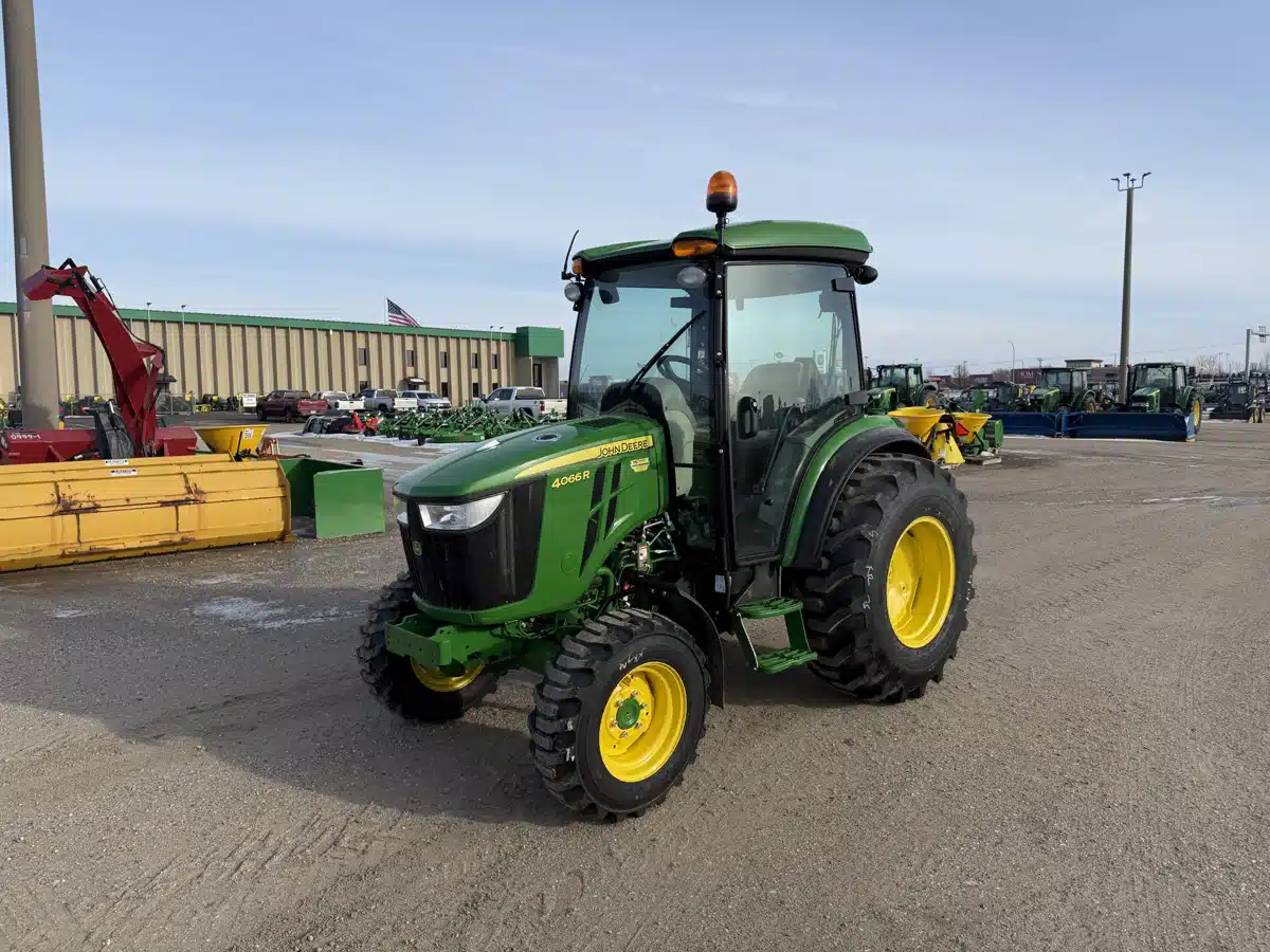 Gallery image 2 for Used 2022 John Deere 4066R Tractor