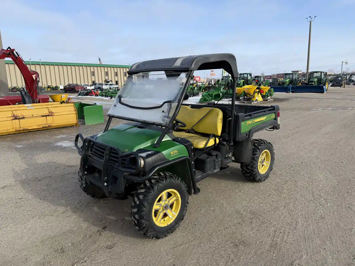 Gallery image 2 for Used 2015 John Deere XUV 825I Utility Vehicle