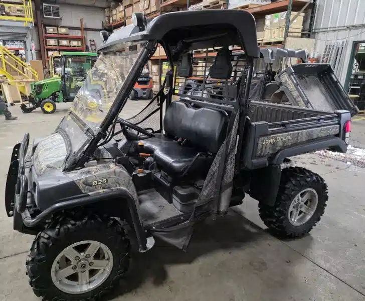 2014 John Deere XUV 825I Utility Vehicle