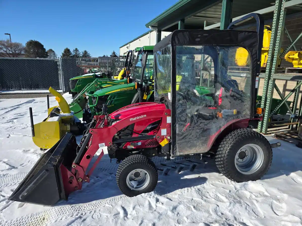 Gallery image 1 for 2019 Mahindra eMax 25L Tractor