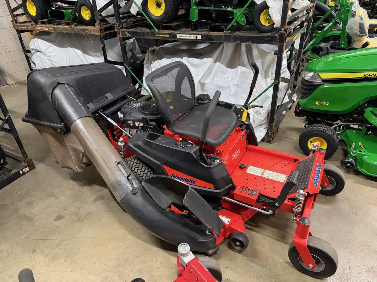 Gallery image 2 for 2018 SI Courier Mower - Zero Turn