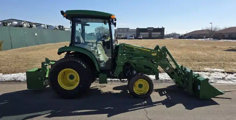 Gallery image 2 for 2024 John Deere 4052R Tractor