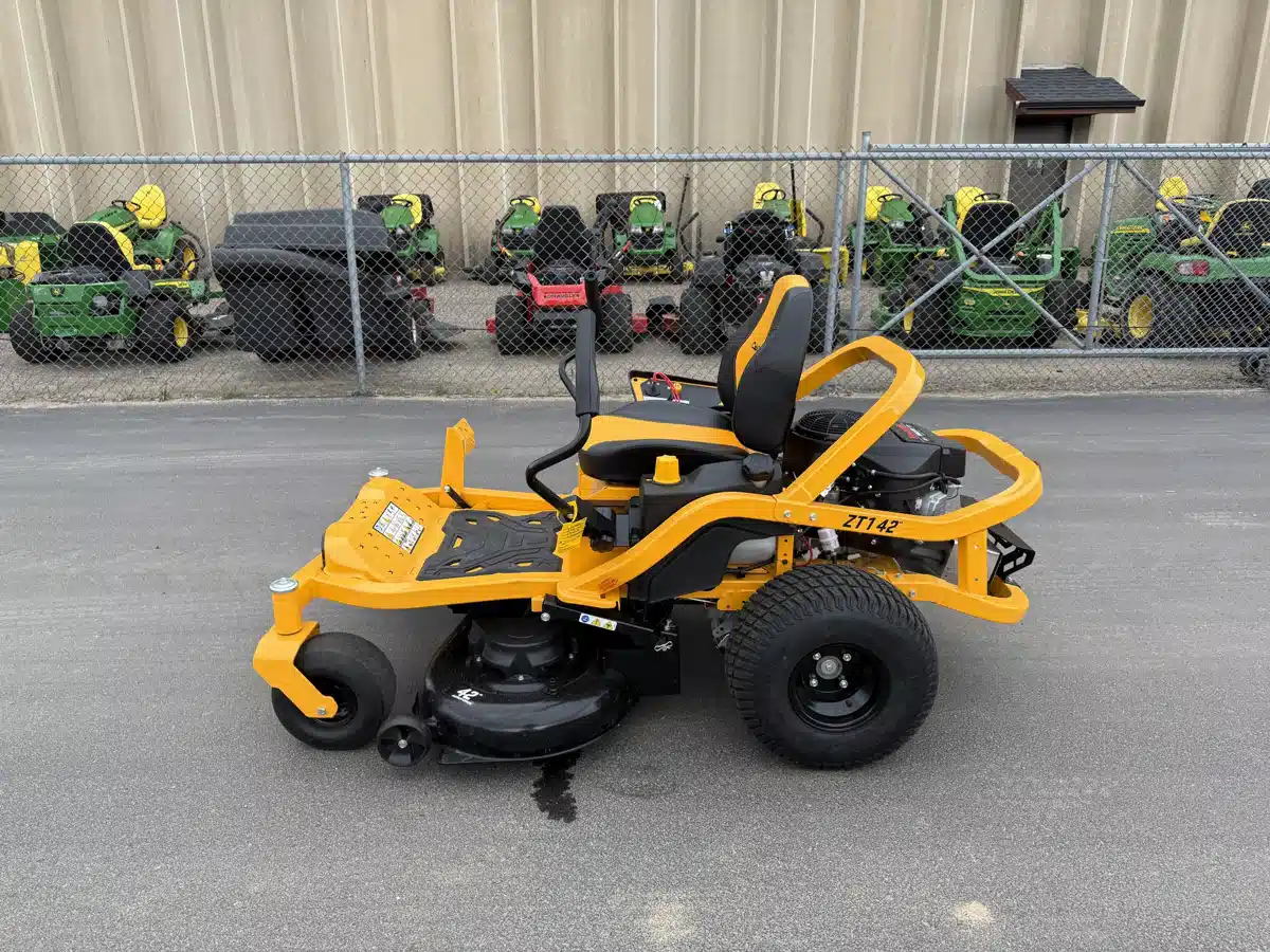 2025 Cub Cadet ZT1 42 Mower - Zero Turn