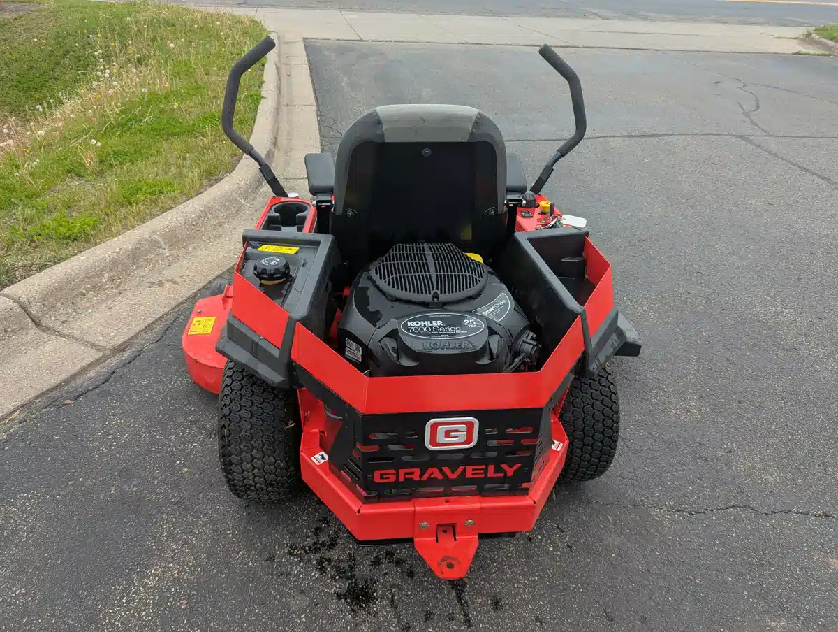 Used 2016 Gravely 915174 ZTX 52 Mower - Zero Turn | AgDealer